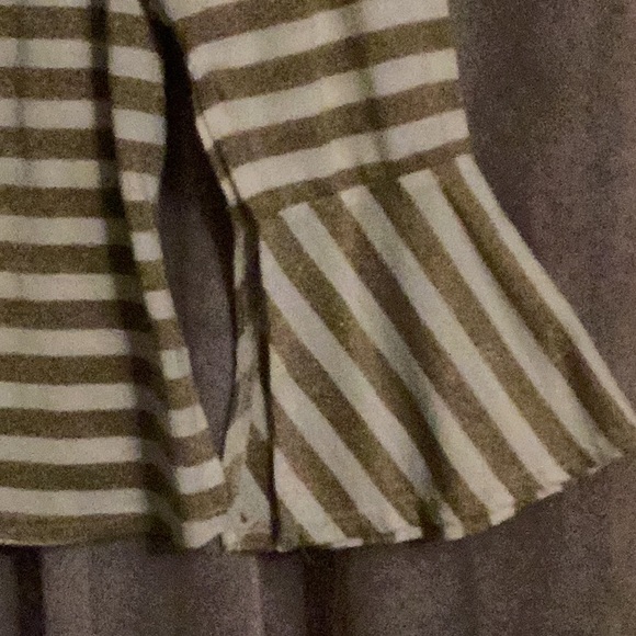 Gold & Cream Striped Shirt - Picture 4 of 4